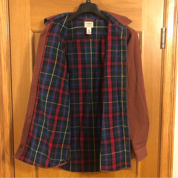 L.L. Bean Flannel Lined Hurricane Canvas Button Down Long Sleeve Shirt Size MT - Picture 2 of 8